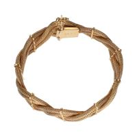 Pulsera en oro amarillo en forma de trenza de mallas.