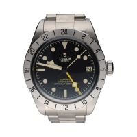 Black bay pro acero 39mm.   