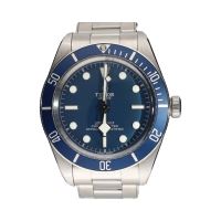 Black bay fifty-eight acero 39mm.   