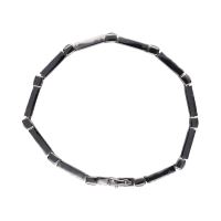 Pulsera tipo riviere en oro blanco con brillantes.