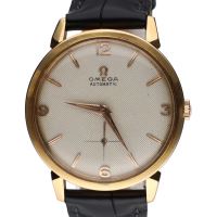 Clásico vintage automático oro amarillo 34mm.   