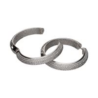 Pendientes argollas oro blanco brillantes.