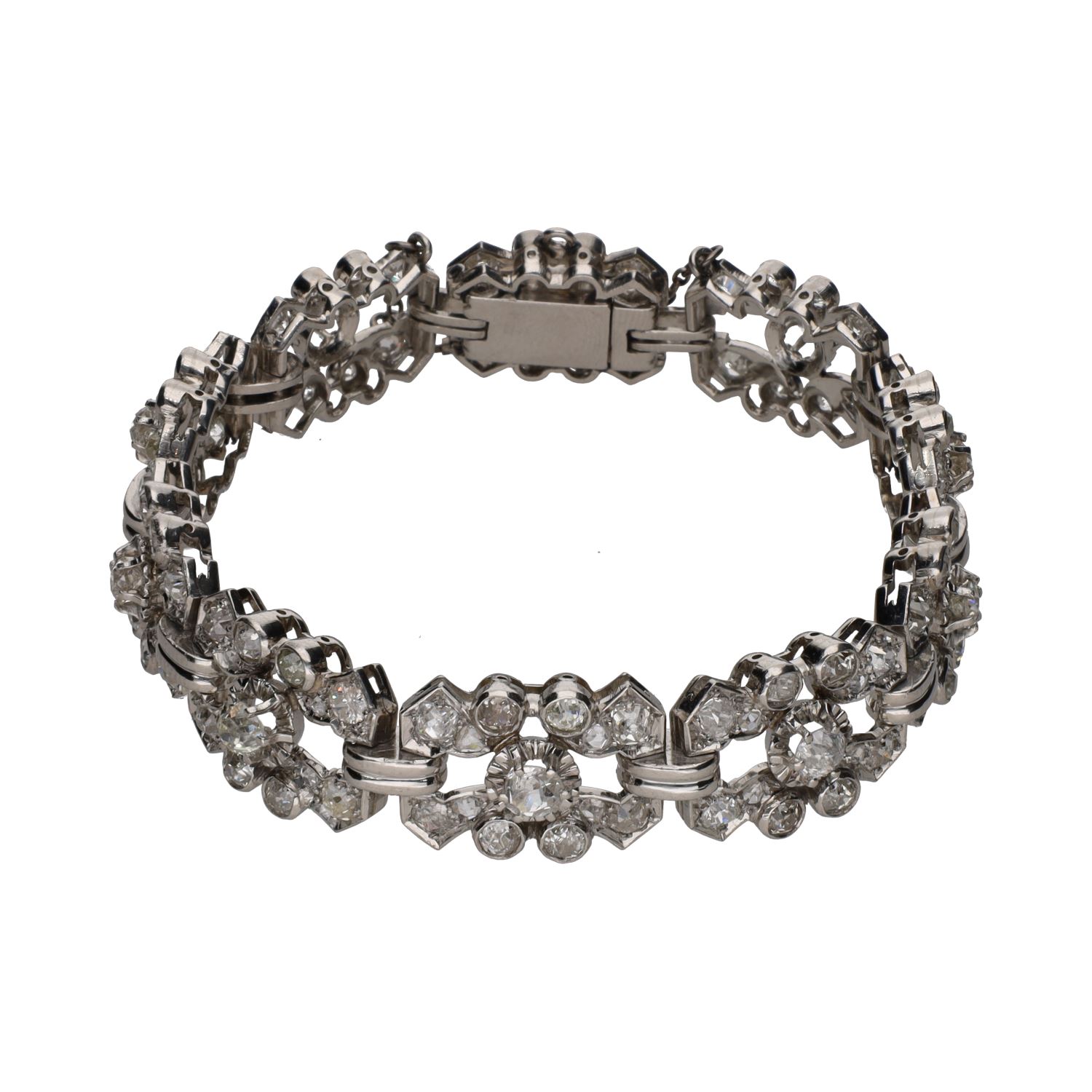 Pulsera antigua en platino con diamantes.