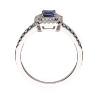 Sortija en oro blanco con zafiro y brillantes. Talla 14.