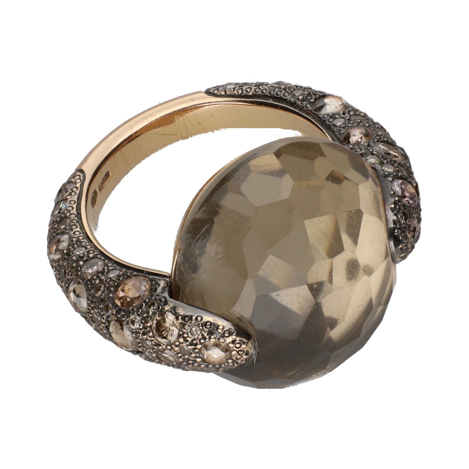 Sortija pomellato en oro amarillo con cuarzo. Talla 13.