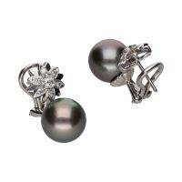 Pendientes en oro blanco con perlas tahití y brillantes.