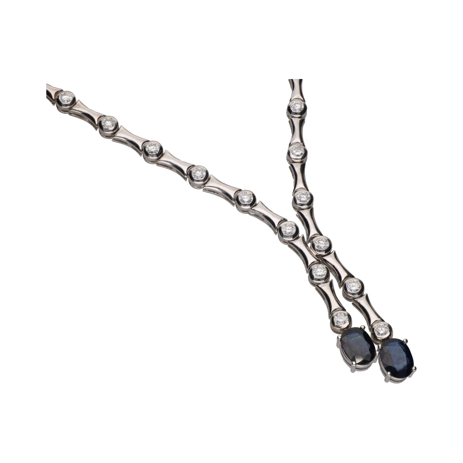 Collar en oro blanco con zafiros y brillantes.