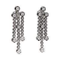 Pendientes en oro blanco con brillantes.