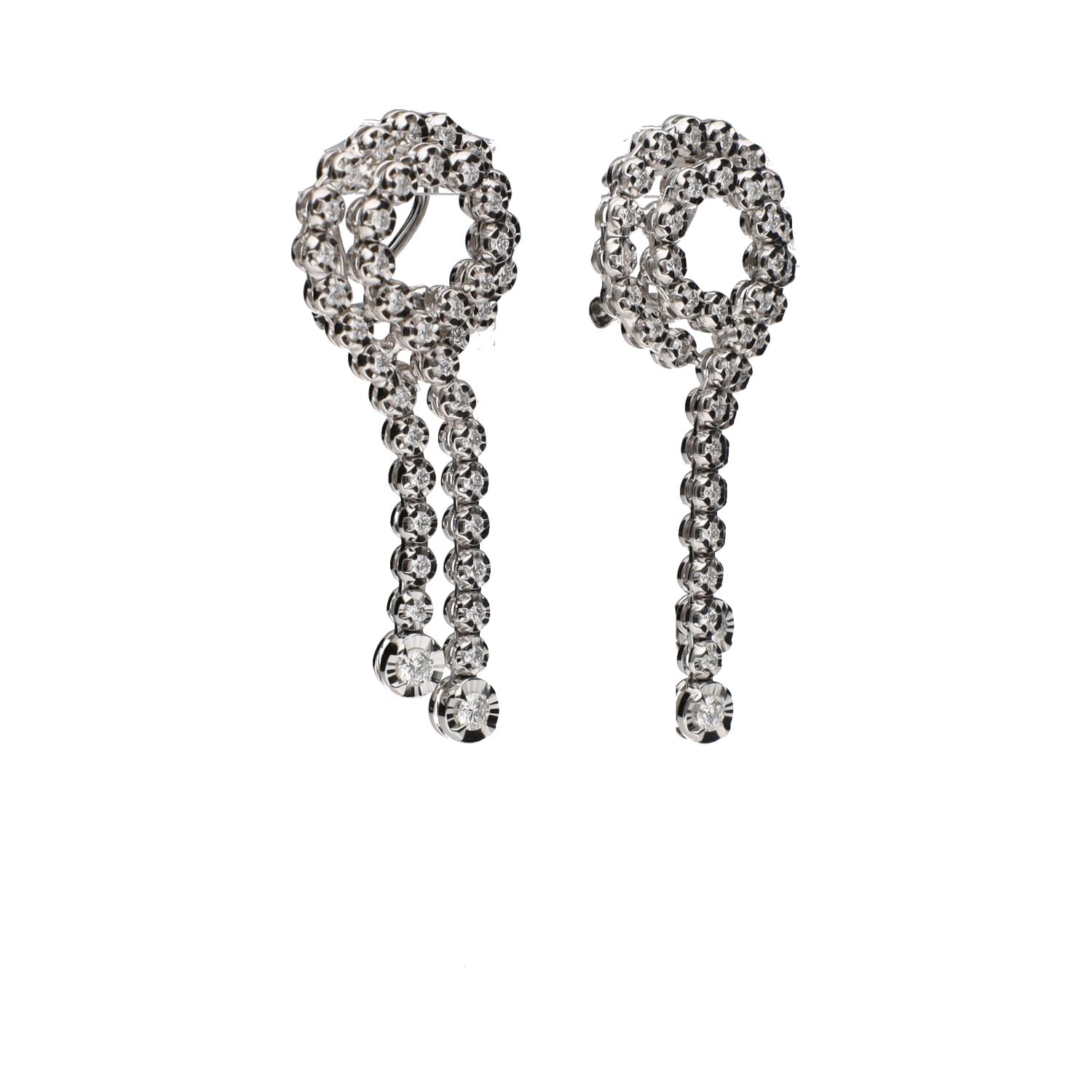 Pendientes en oro blanco con brillantes.