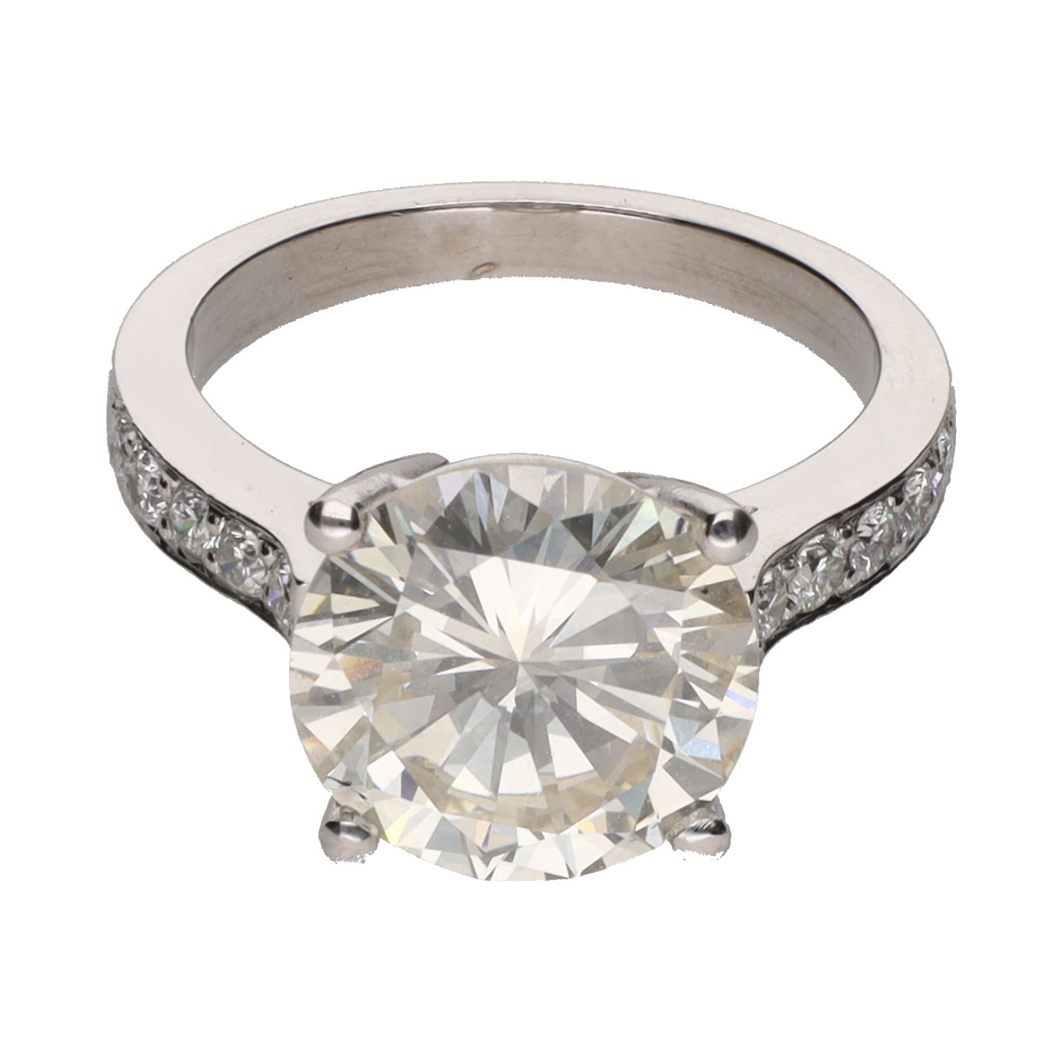 Sortija solitario en platino con brillante central 4,62ct.