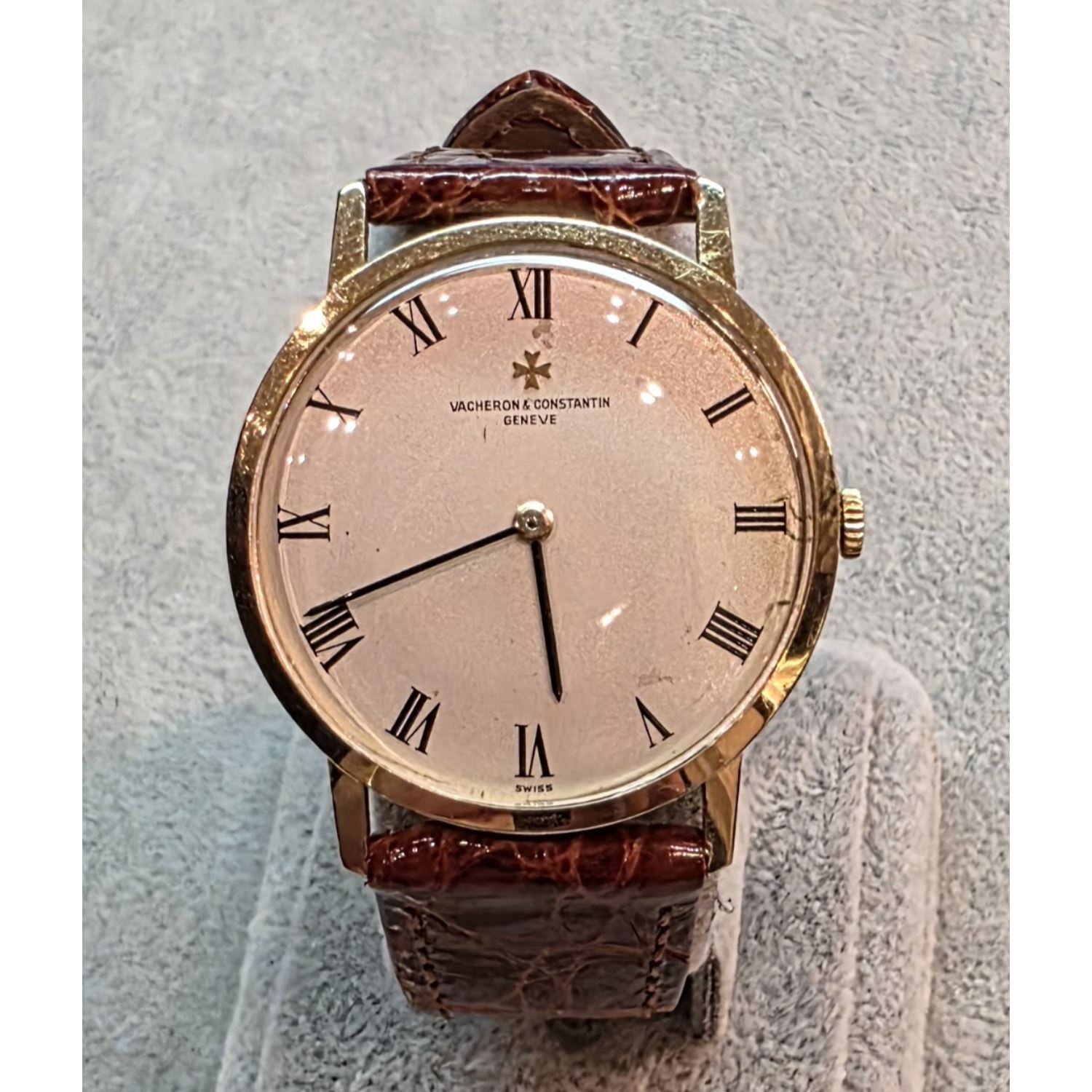 Clásico oro amarillo cuerda manual 33mm.  