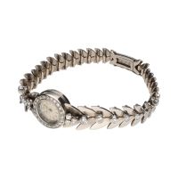 Reloj pulsera antiguo en oro blanco con brillantes.  