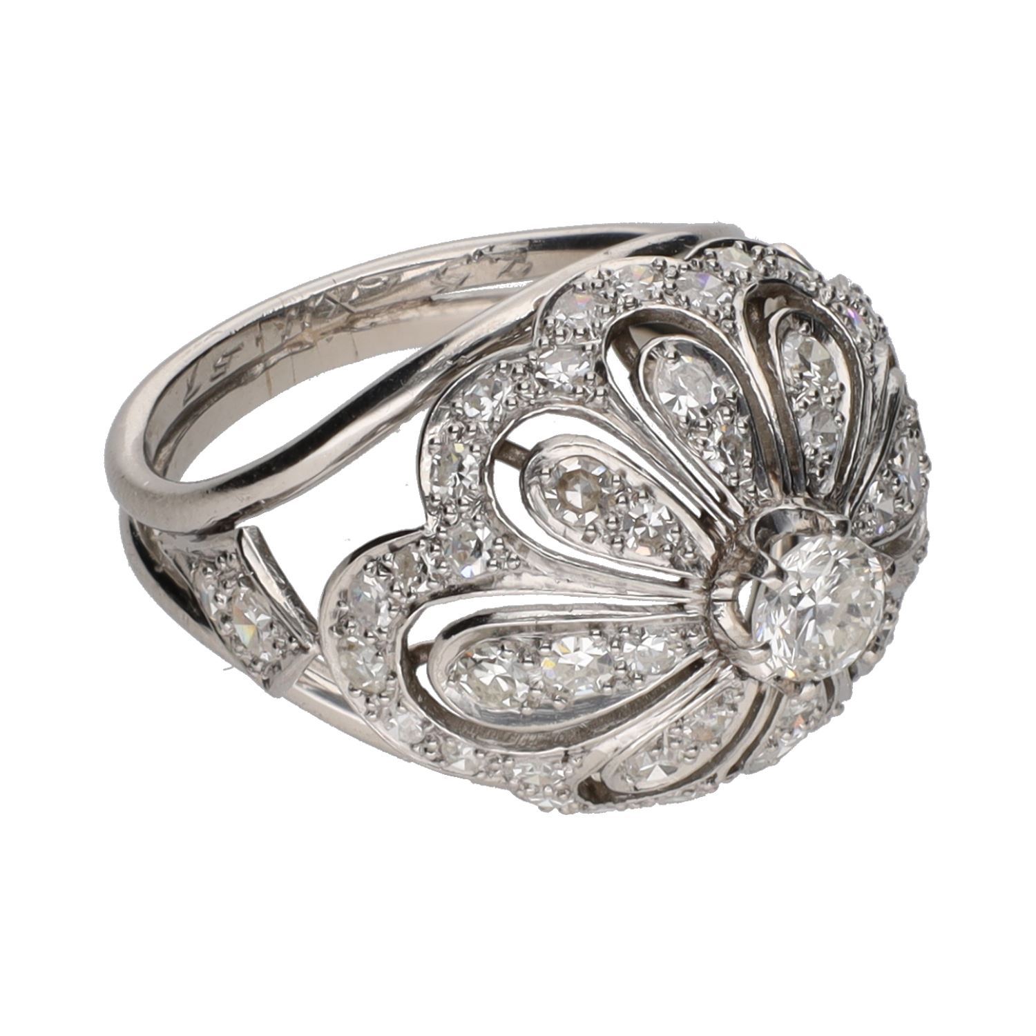 Sortija en oro blanco con brillantes. Talla 14.