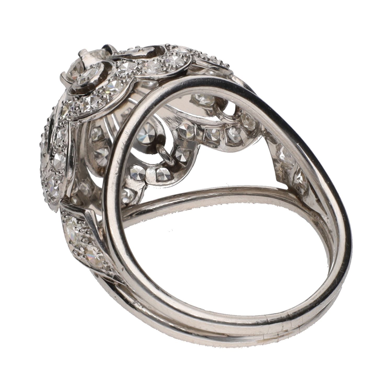 Sortija en oro blanco con brillantes. Talla 14.