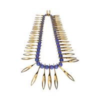 Collar firmado por bagues en oro amarillo con brillantes y zafiros.