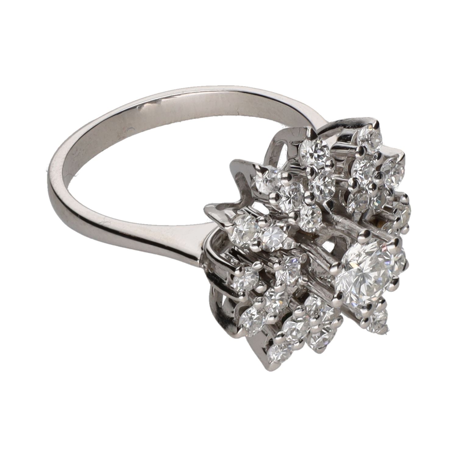 Sortija en oro blanco con brillantes. Talla 13.