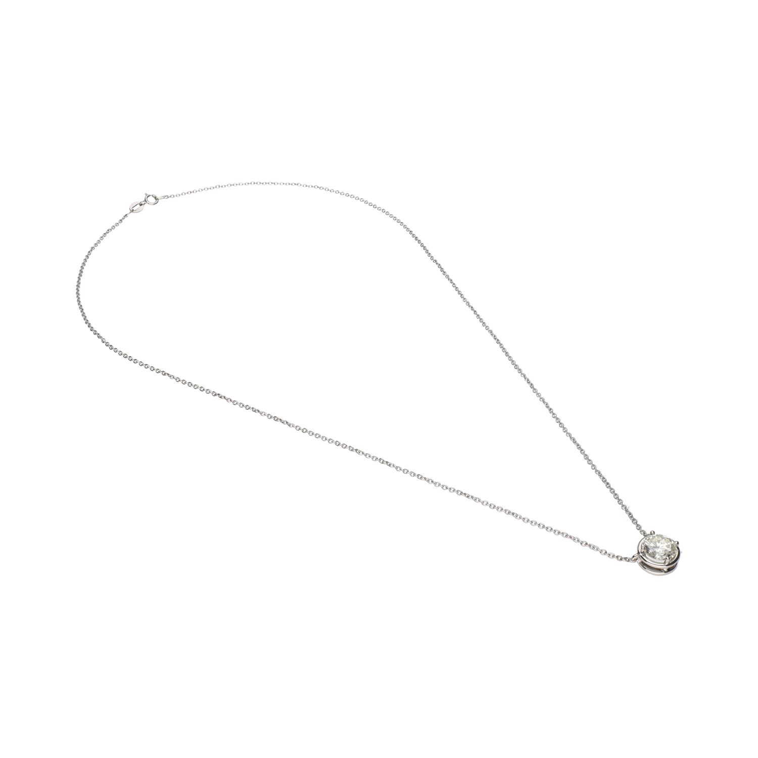 Collar en oro blanco con colgante brillante de 1,44ct.
