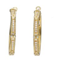 Pendientes argolla en oro amarillo con brillantes.