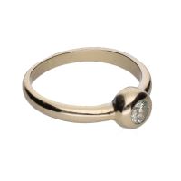 Sortija solitario en oro blanco con un brillante. Talla 4.