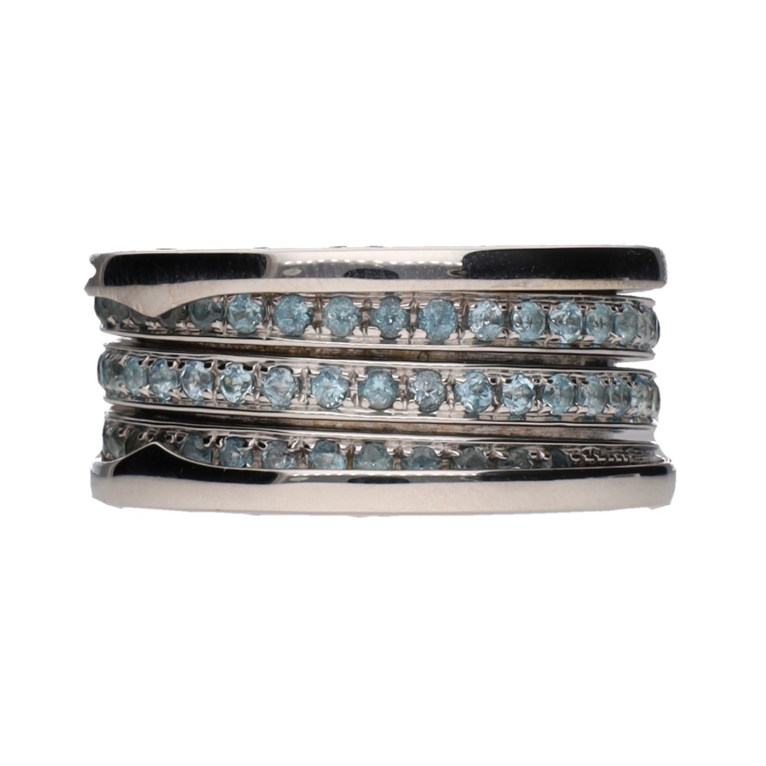 Sortija b-zero de bulgari en oro blanco con aguamarinas. Talla 55.