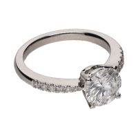 Solitario en oro blanco con brillante central 1,52ct . Talla 11.