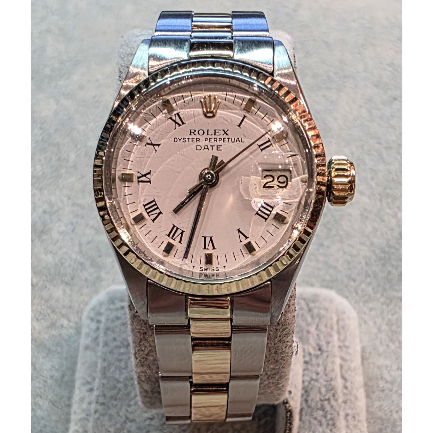 Oyster perpetual date señora acero y oro 26mm.  