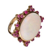 ANILLOS / SORTIJAS<BR>SORTIJA EN ORO AMARILLO CON ÓPALO Y RU...