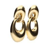 Pendientes en oro amarillo.