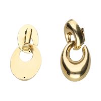 Pendientes en oro amarillo.
