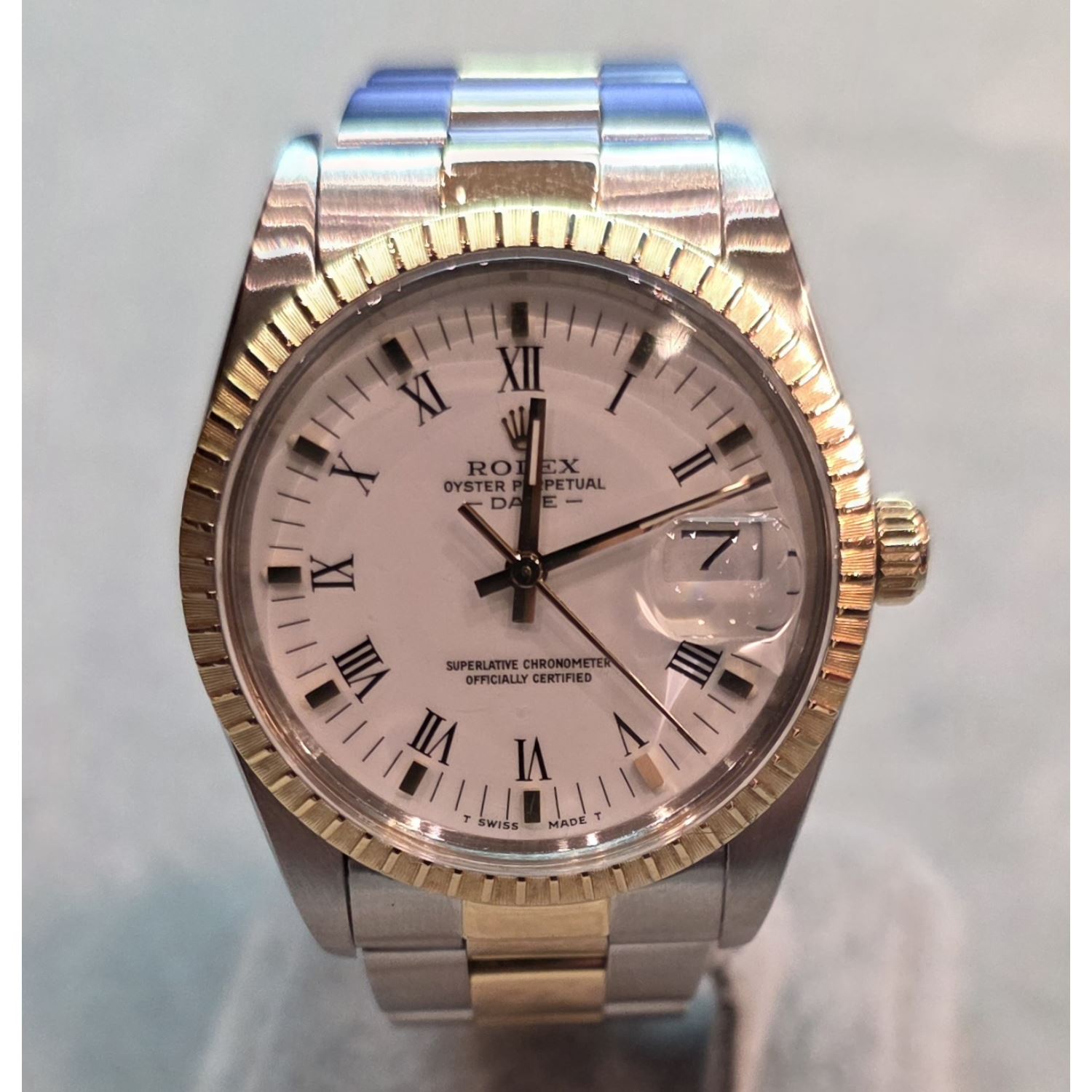 Oyster perpetual date acero y oro 34mm.  