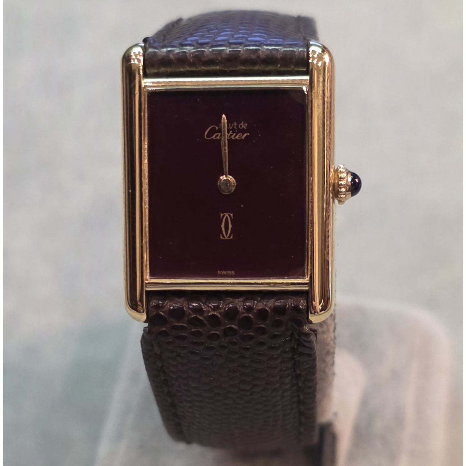 Must de cartier argent cuerda manual esfera burdeos.  
