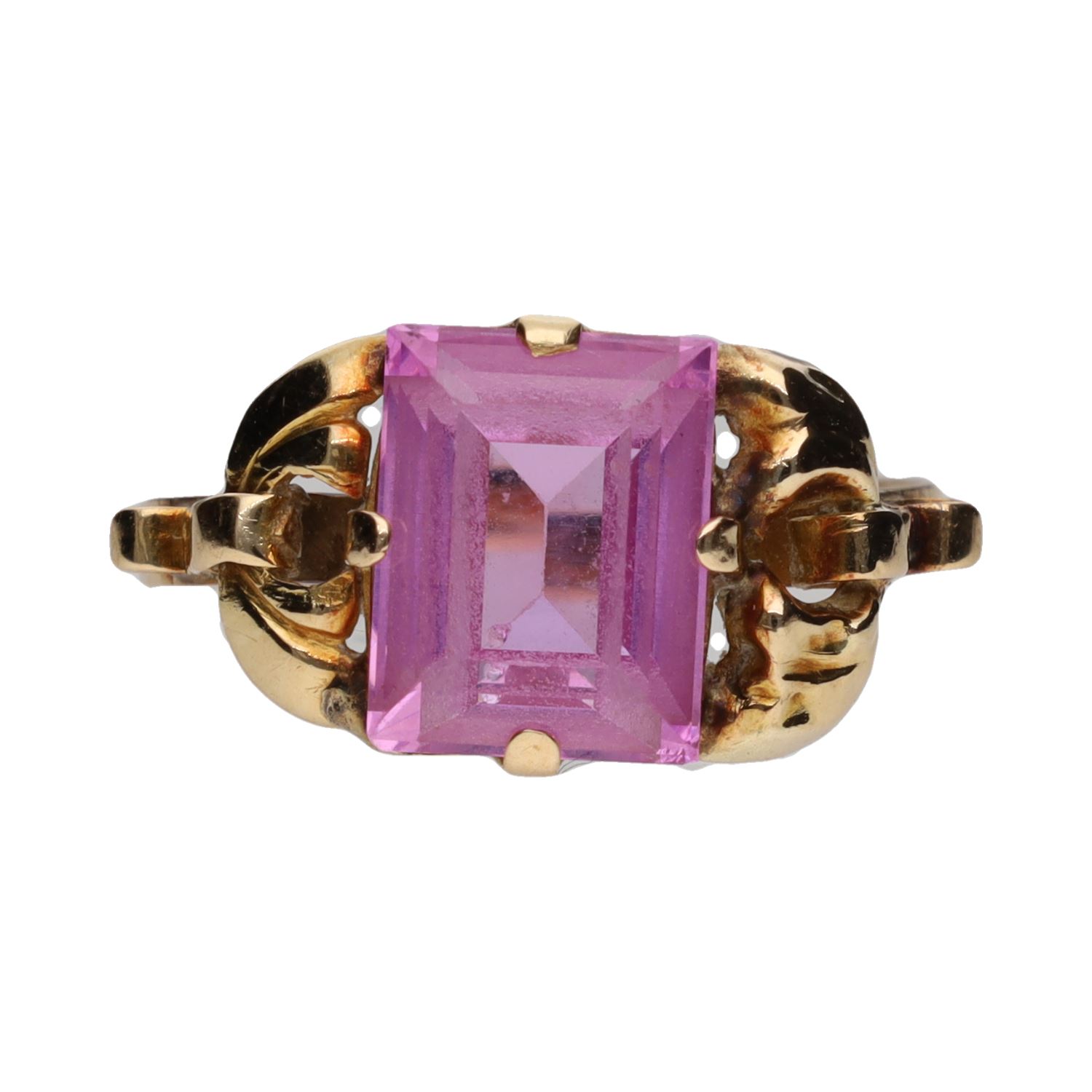 Sortija antigua en oro amarillo con cuarzo rosa. Talla 13.